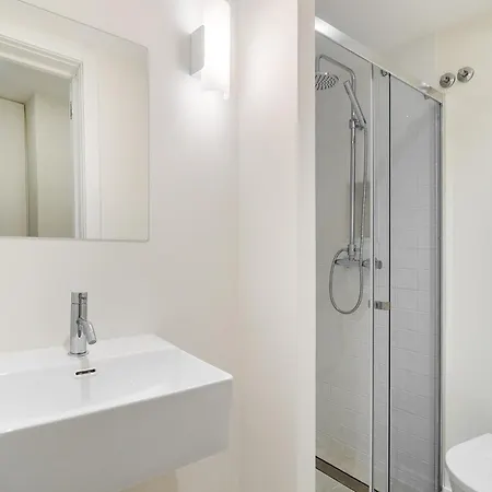 Whome Explore From A Cozy Base In Alfama Apartment