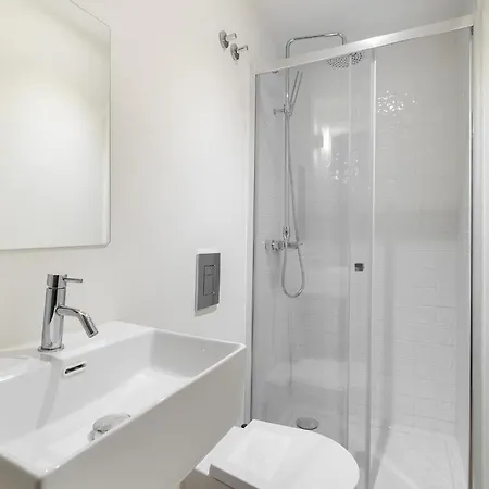 Apartment Whome Explore From A Cozy Base In Alfama