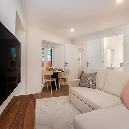 Апартаменты Whome Explore From A Cozy Base In Alfama
